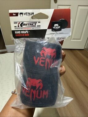 Venum Black & Red Kontact Hand Wraps - 4m